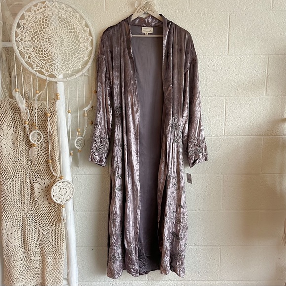NWT Free People X Nigel Preston Embroidered Velvet Robe - Picture 4 of 16